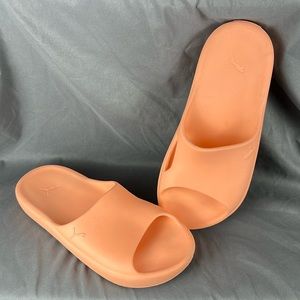 Women’s Pink Foam Puma Shibusa Slides | Size 10